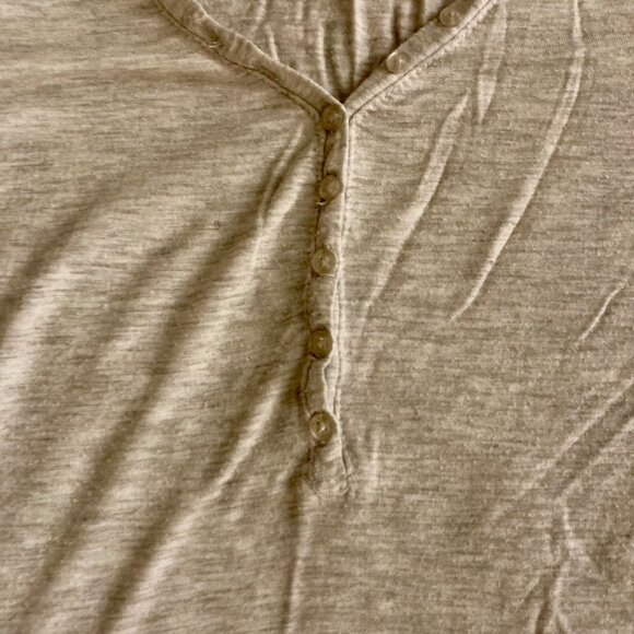 Pink Republic Womens Button-Up V-Neck T-Shirt Roll-Tab Sleeve Size M Gray - Picture 2 of 4